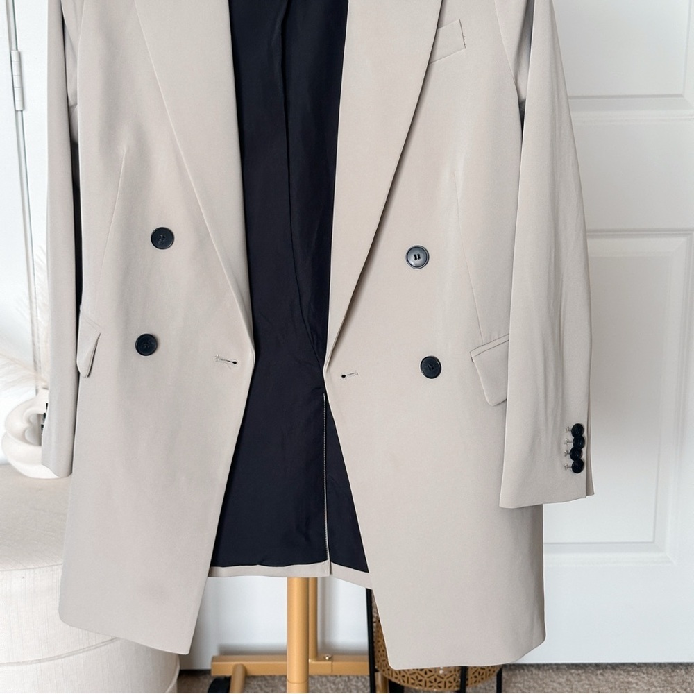 H&M Tan Blazer with Wide Notched Lapels - Picture 7 of 9